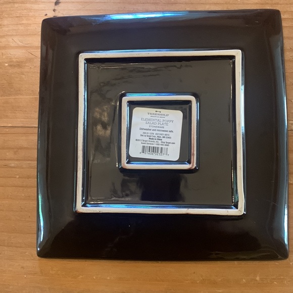 Plate - Picture 2 of 3